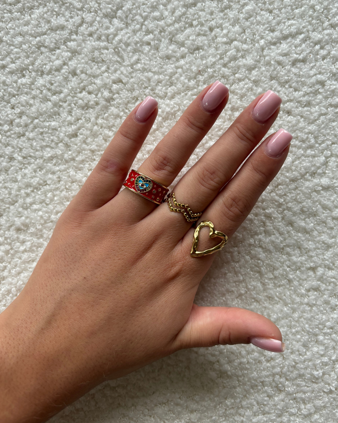 Lola ring