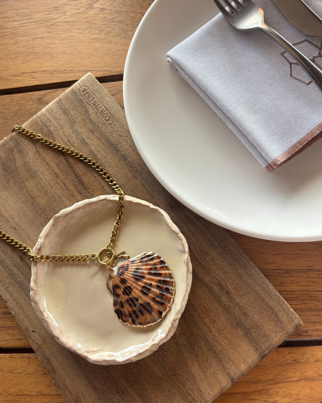 Leo necklace