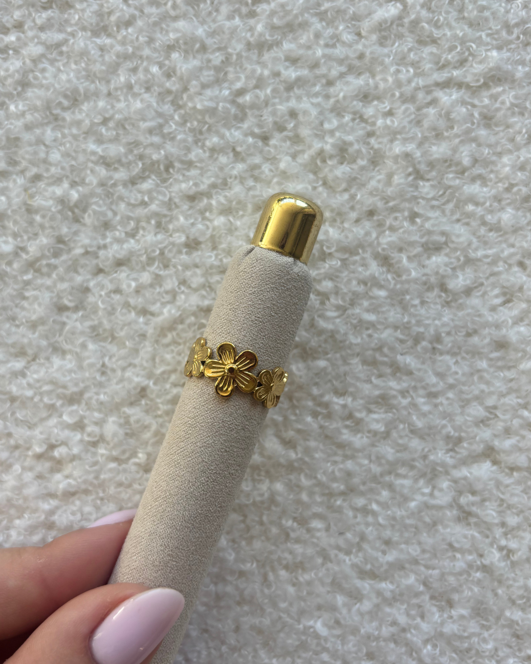 Flower ring