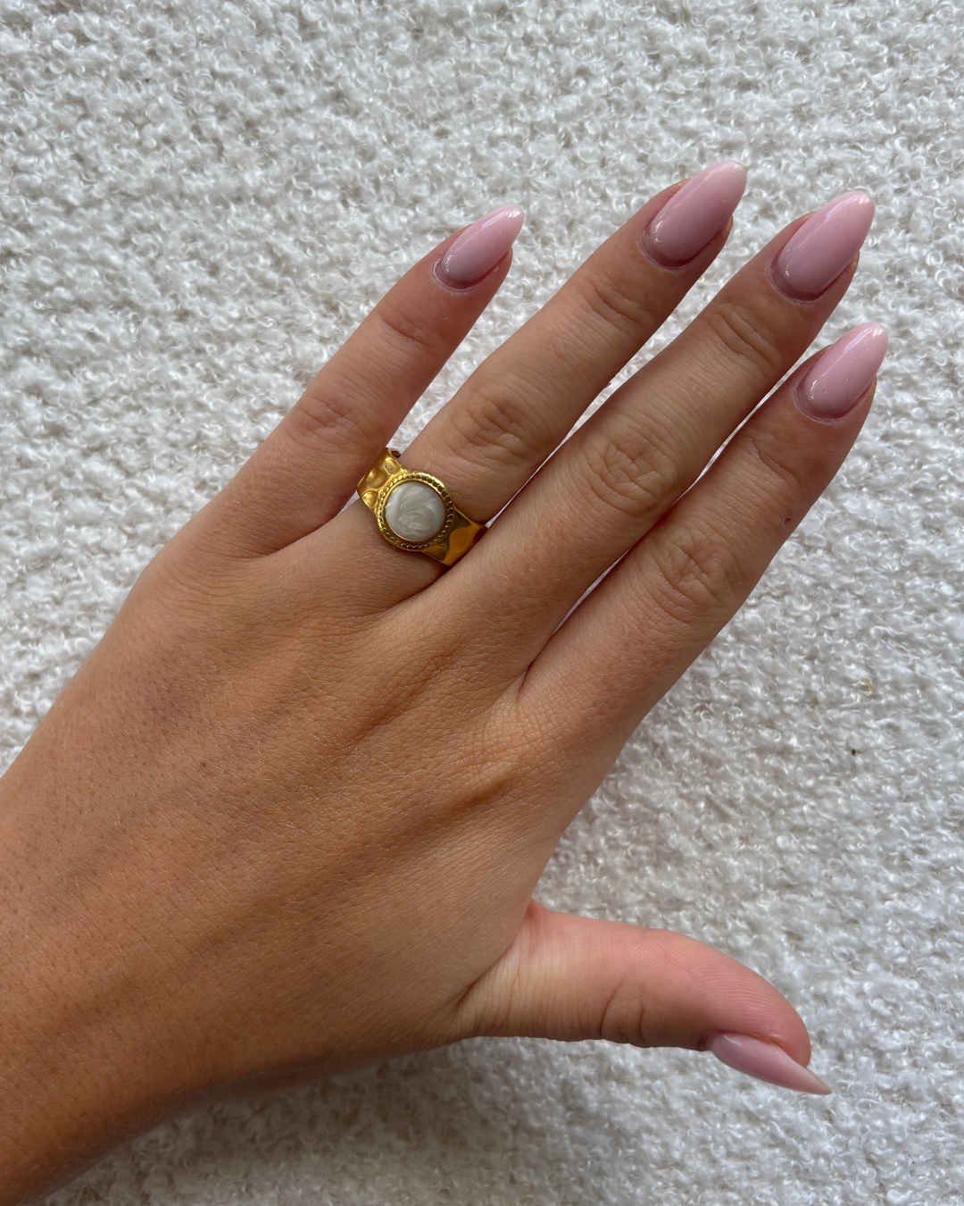 Dot ring