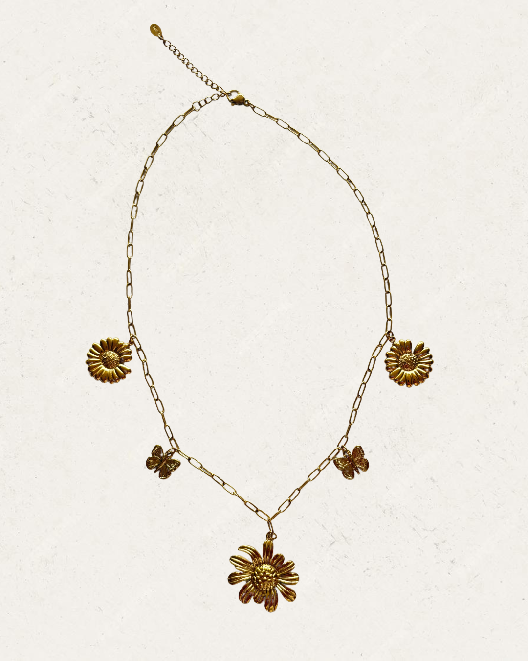 Flower power necklace