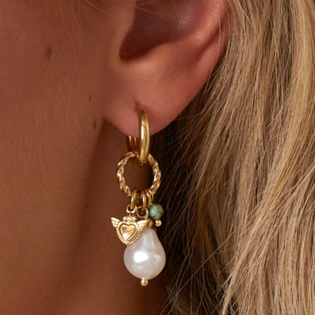 Velour pearl earrings
