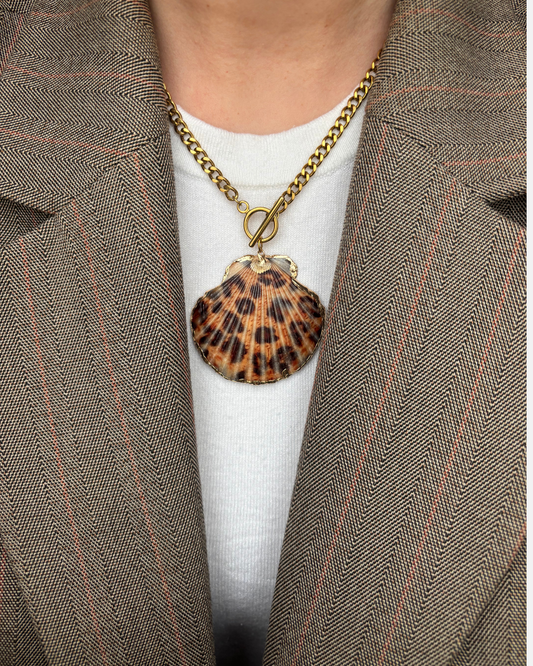 Leo necklace