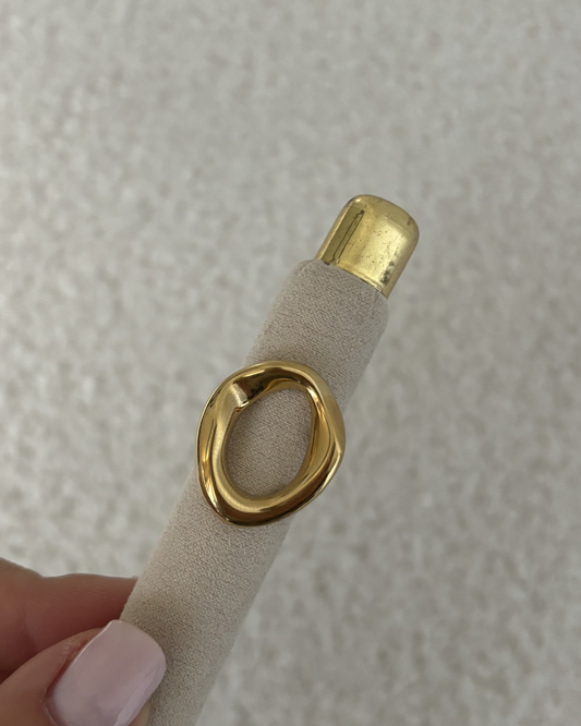 Oval medium ring
