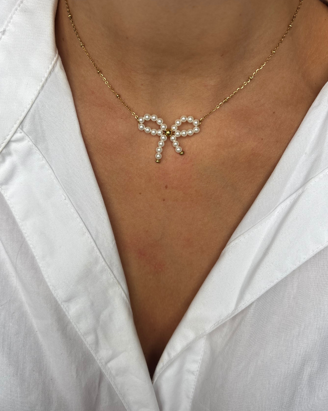 Little bow necklace