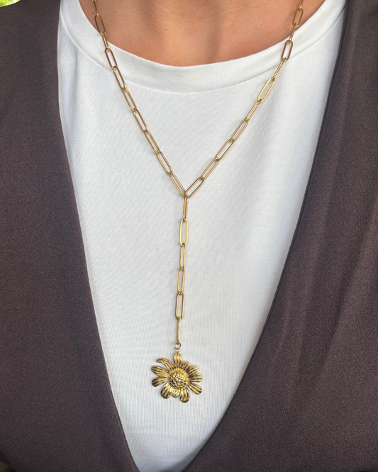 Fleur necklace