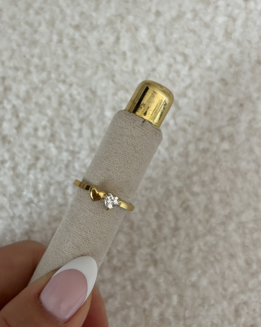 Tiny hearts ring