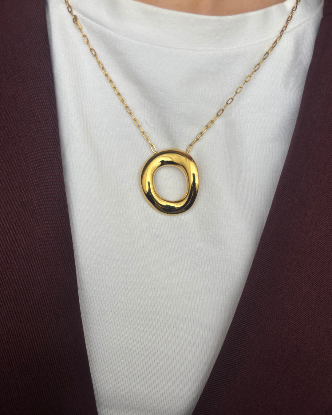 Oval necklace